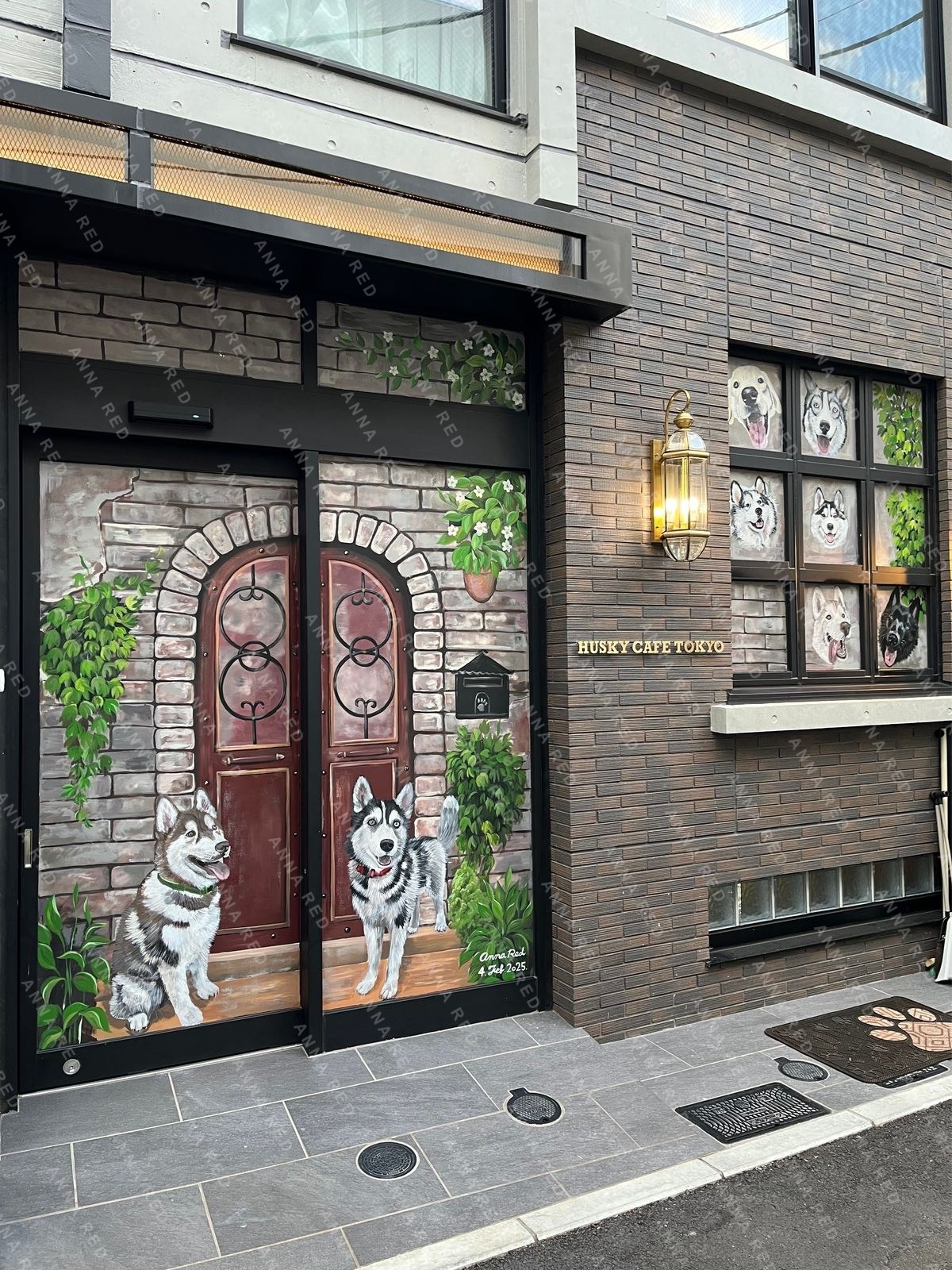 HUSKY CAFE TOKYO detail